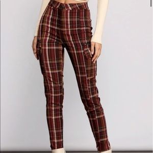 NWT High Waisted Plaid Cargo Skinny Pants